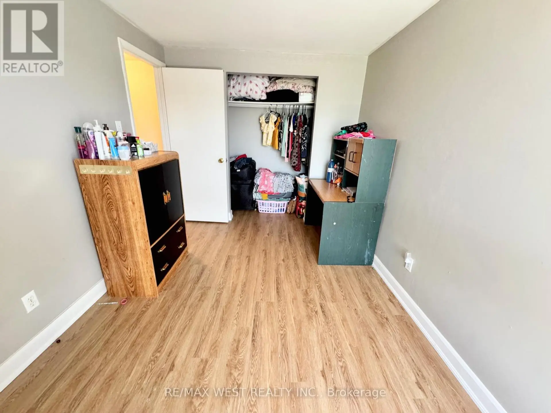 #234 260 JOHN GARLAND BOULEVARD - Image 18