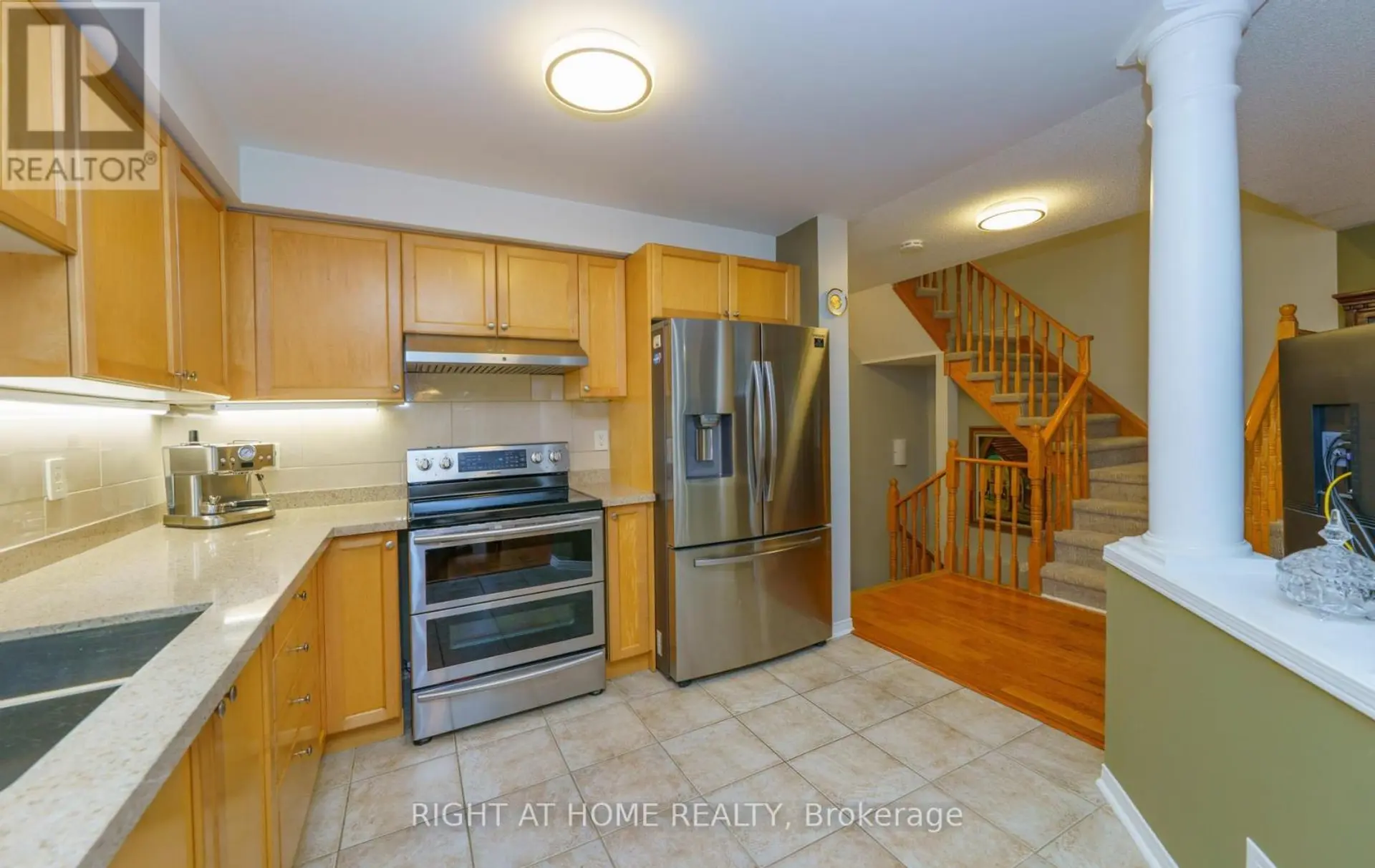 21 MARSHVIEW AVENUE - Image 10