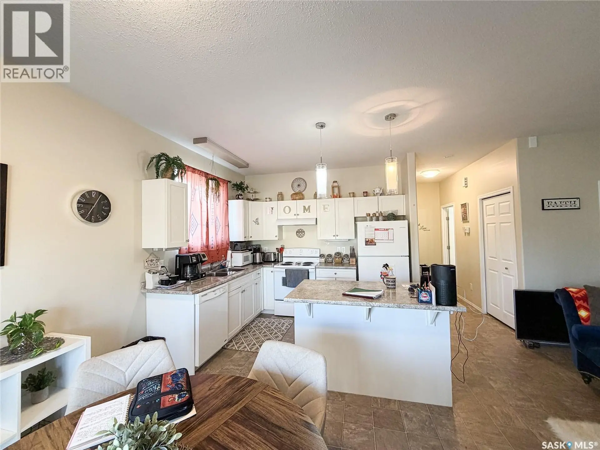215 2nd STREET W - Image 7