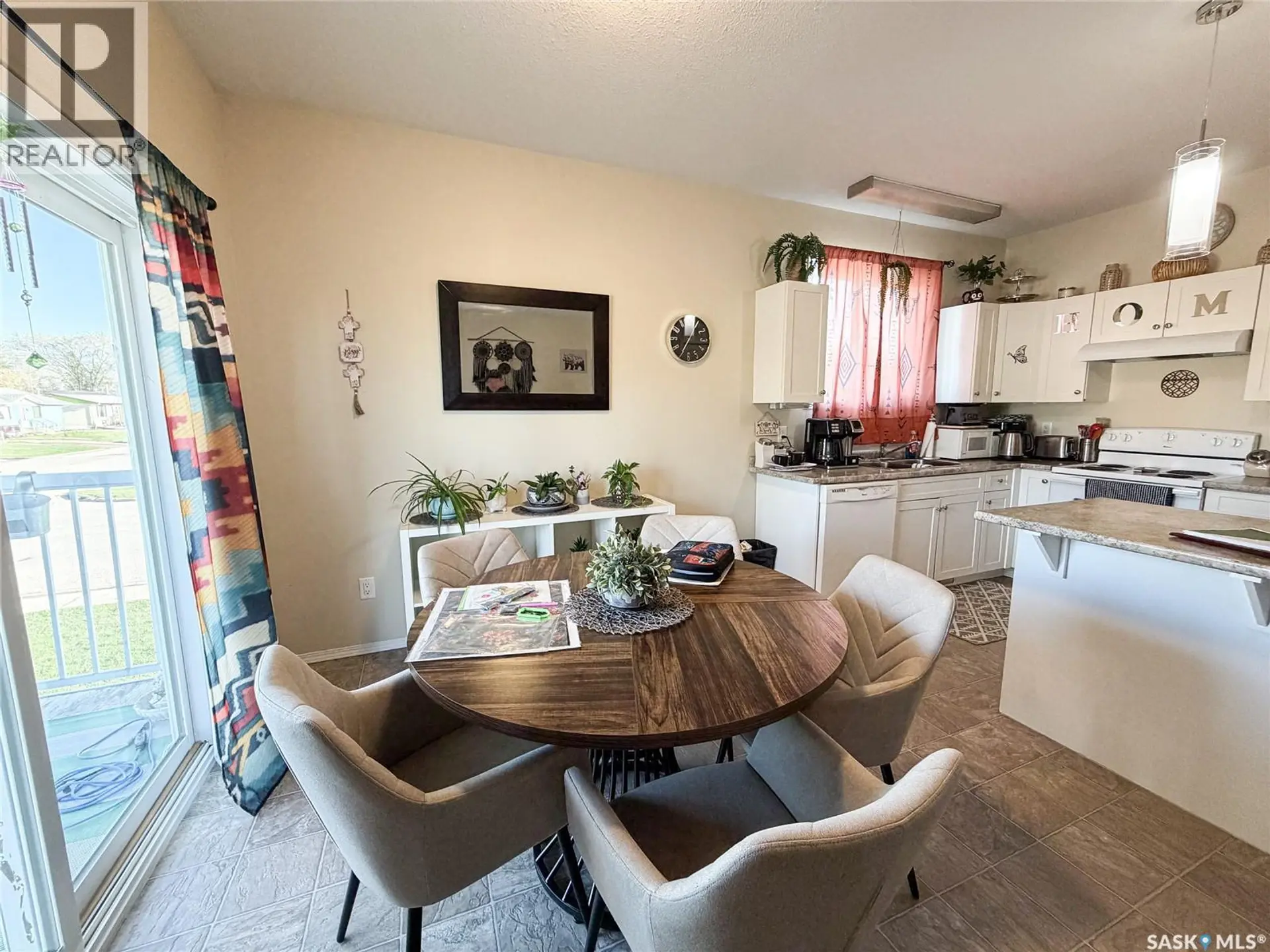 215 2nd STREET W - Image 5