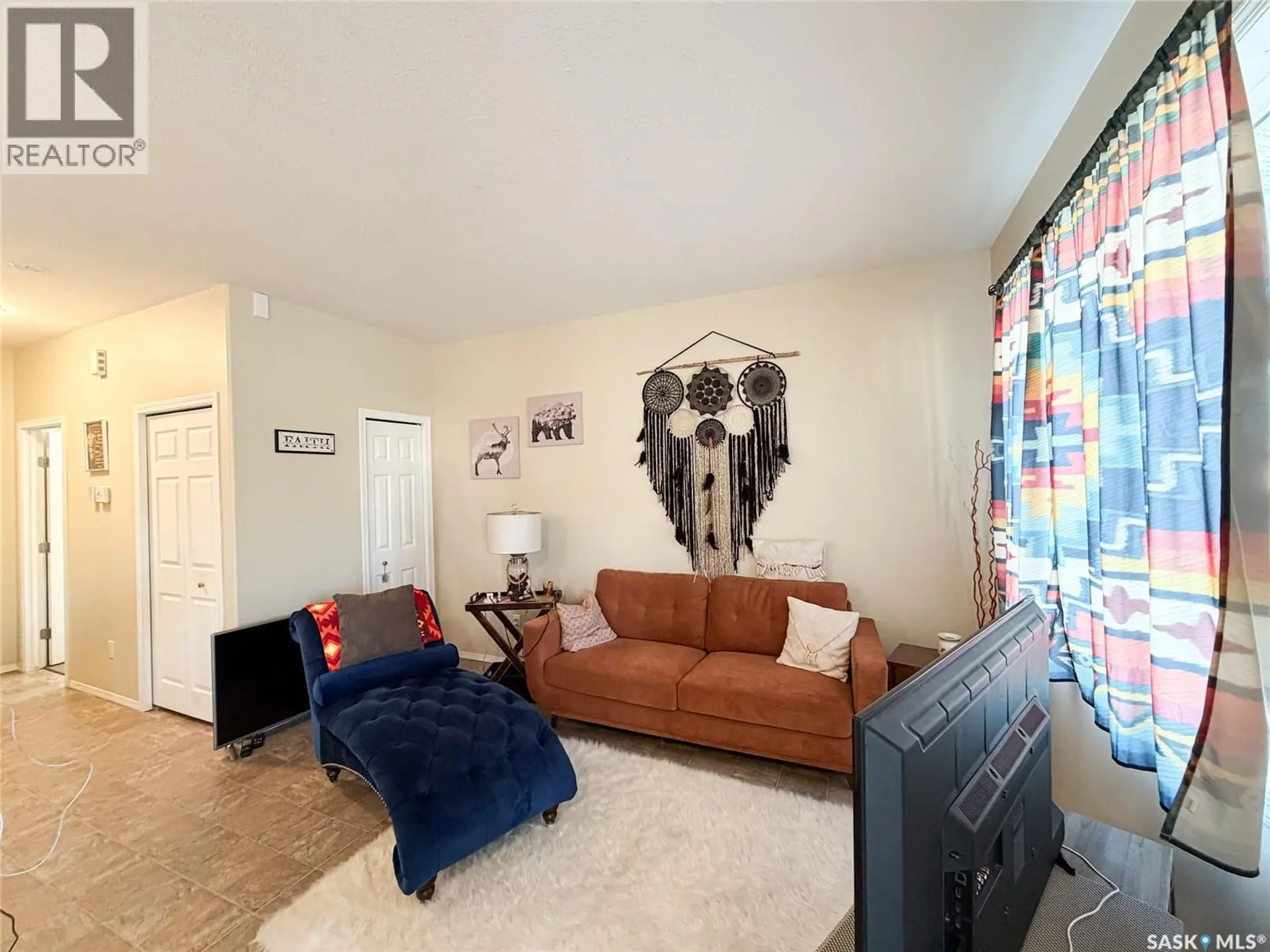 215 2nd STREET W - Image 4