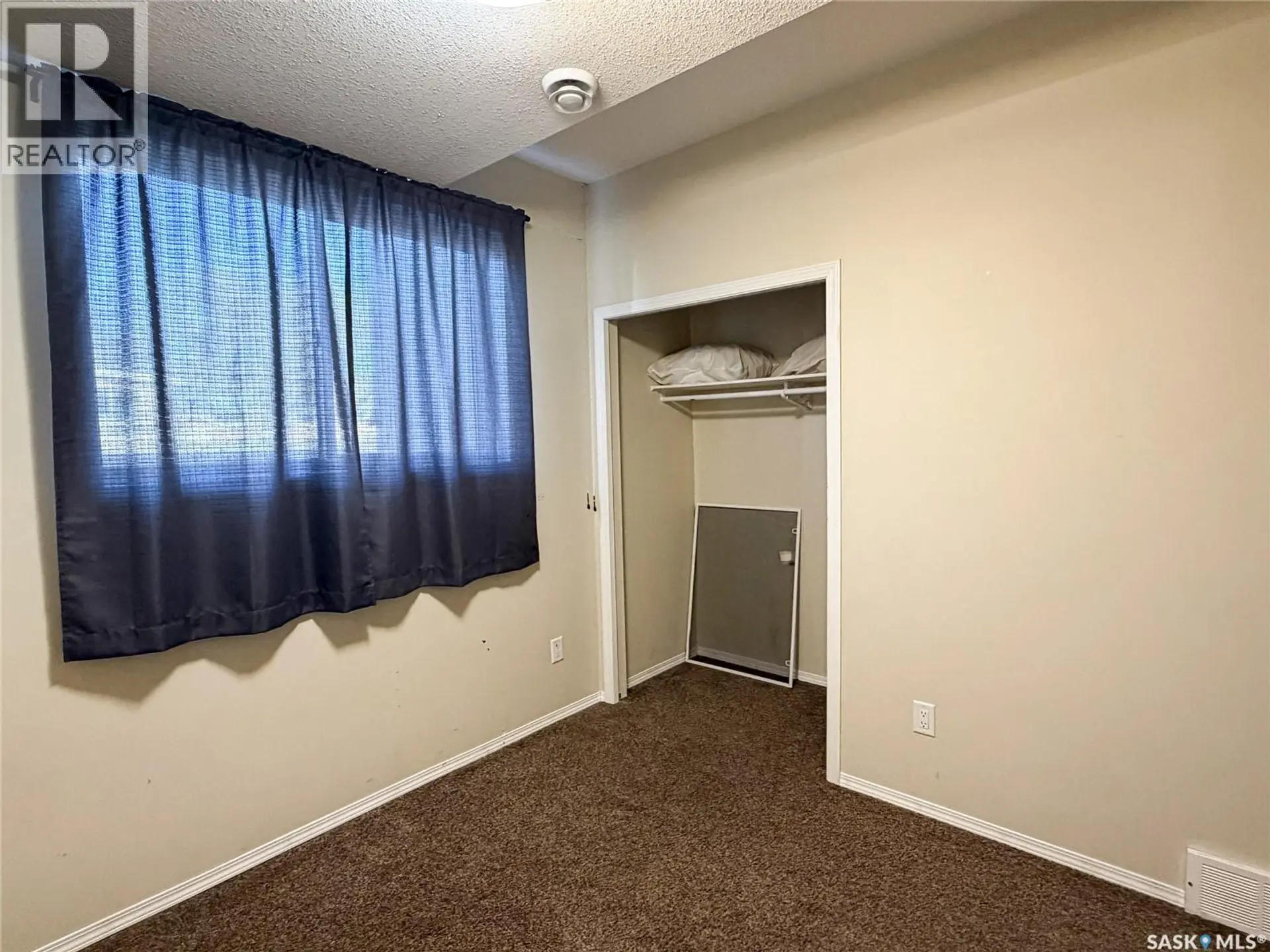 215 2nd STREET W - Image 13