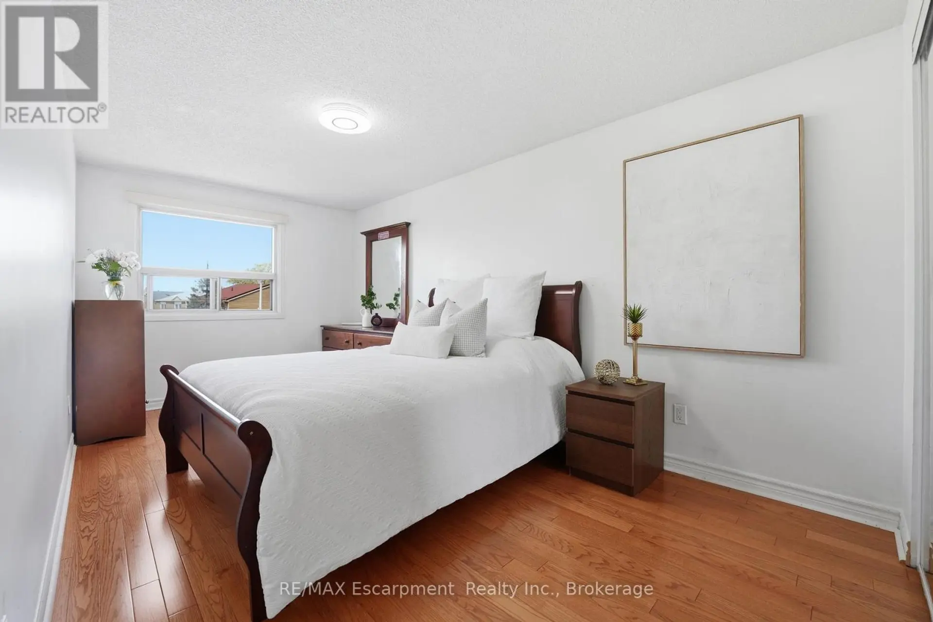 39 RIVIERA DRIVE - Image 11