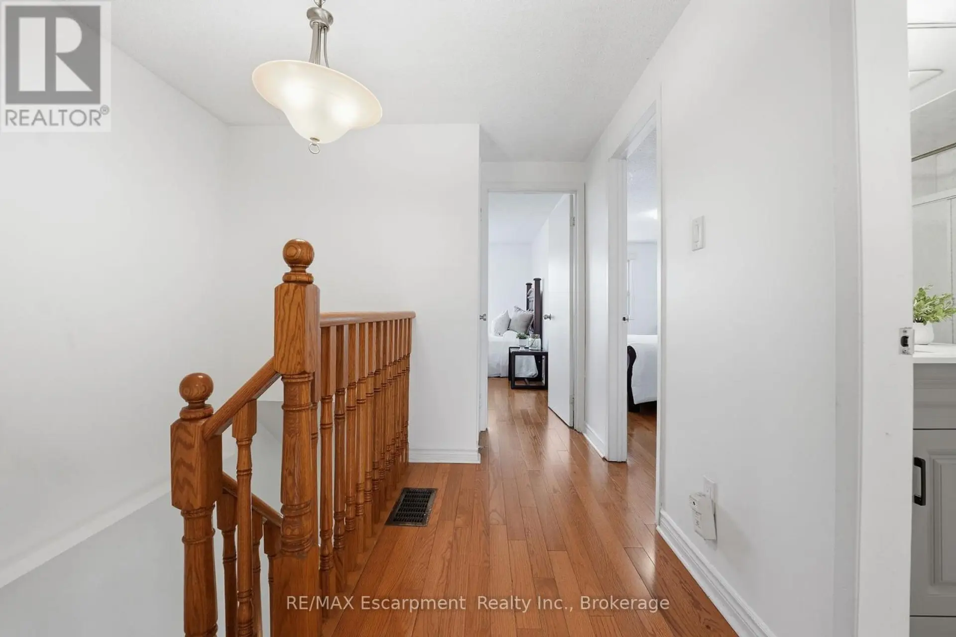 39 RIVIERA DRIVE - Image 13