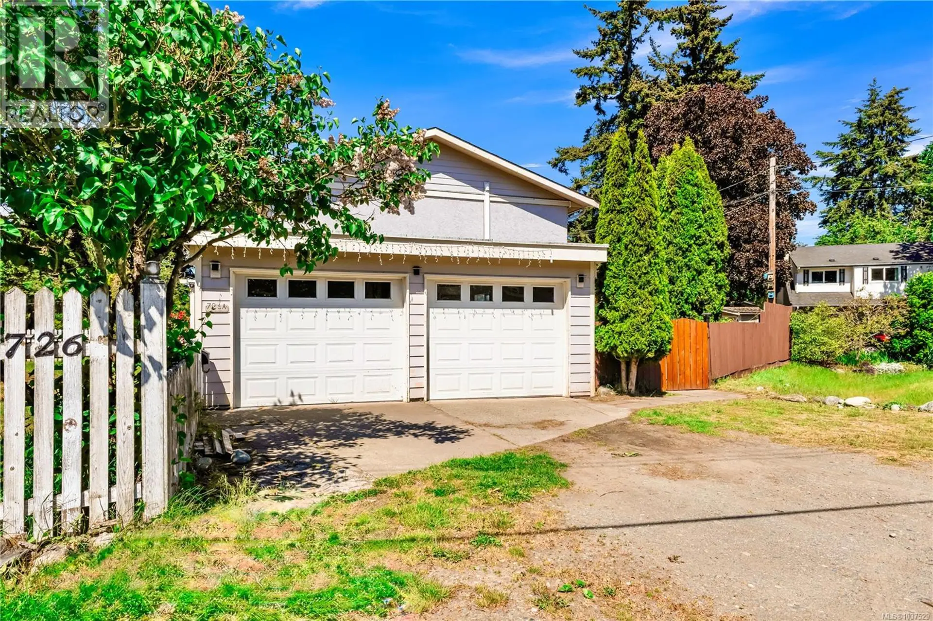 Property at 726A Kelly Rd, Colwood, BC