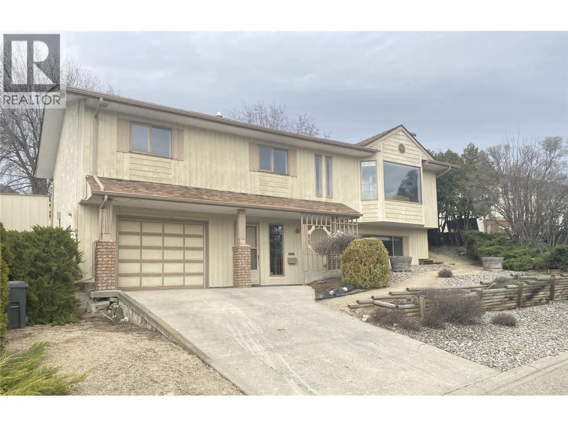Property at 2900 Prospect Drive, Vernon, BC