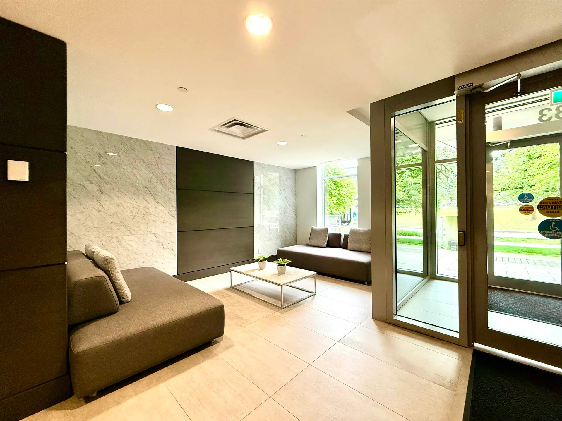 #305 5033 Cambie Street - Image 3
