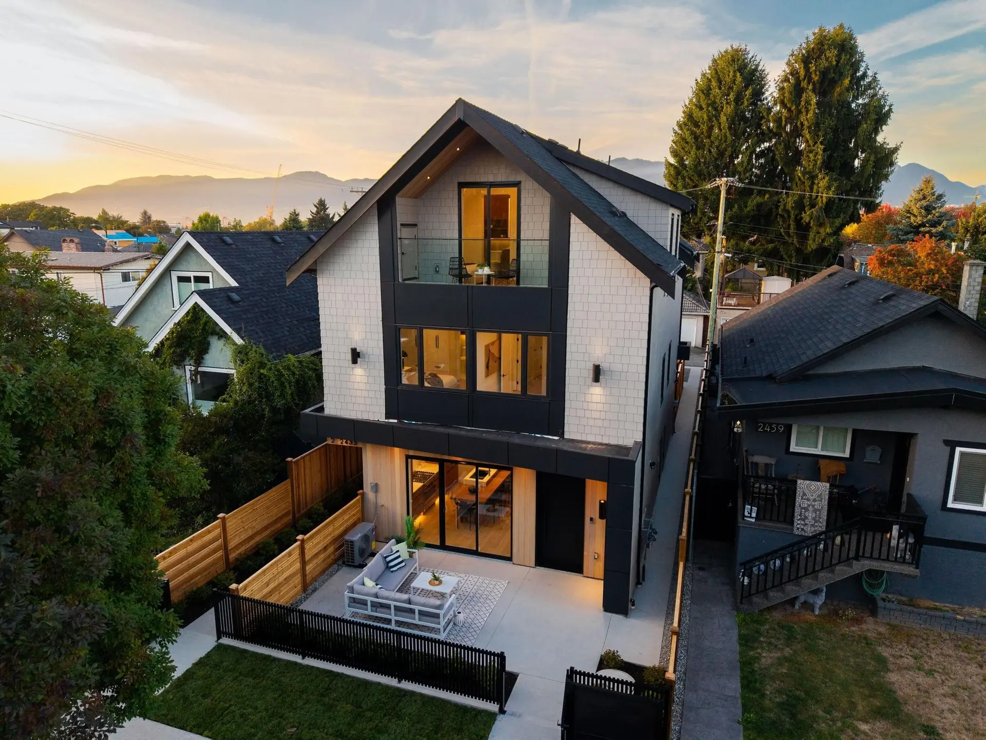 #1 2435 Napier Street - Image 1