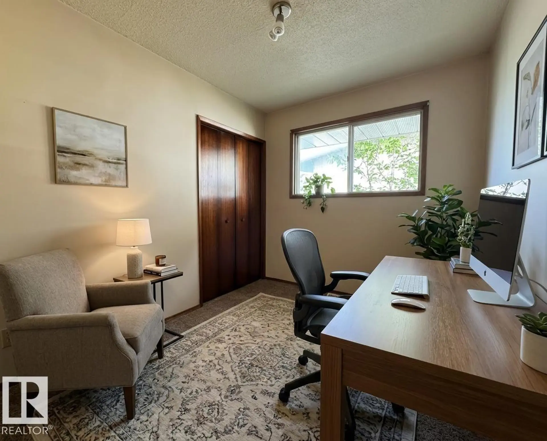5707 90 AV NW - Image 11