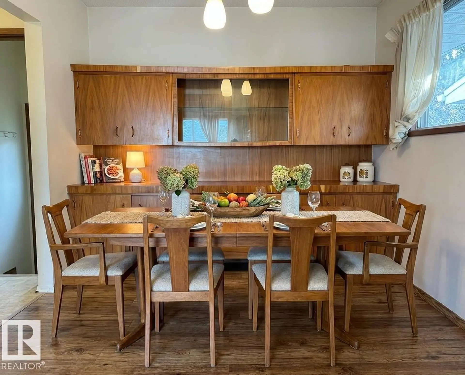 5707 90 AV NW - Image 5