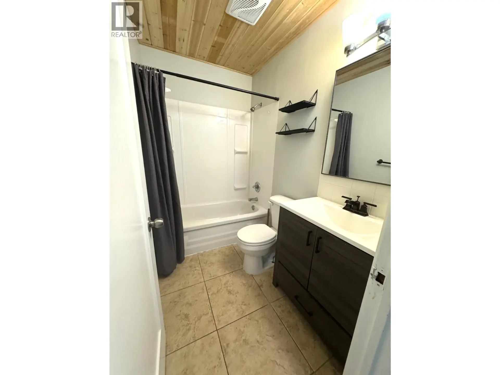 #102 2117 2ND Street N - Image 16