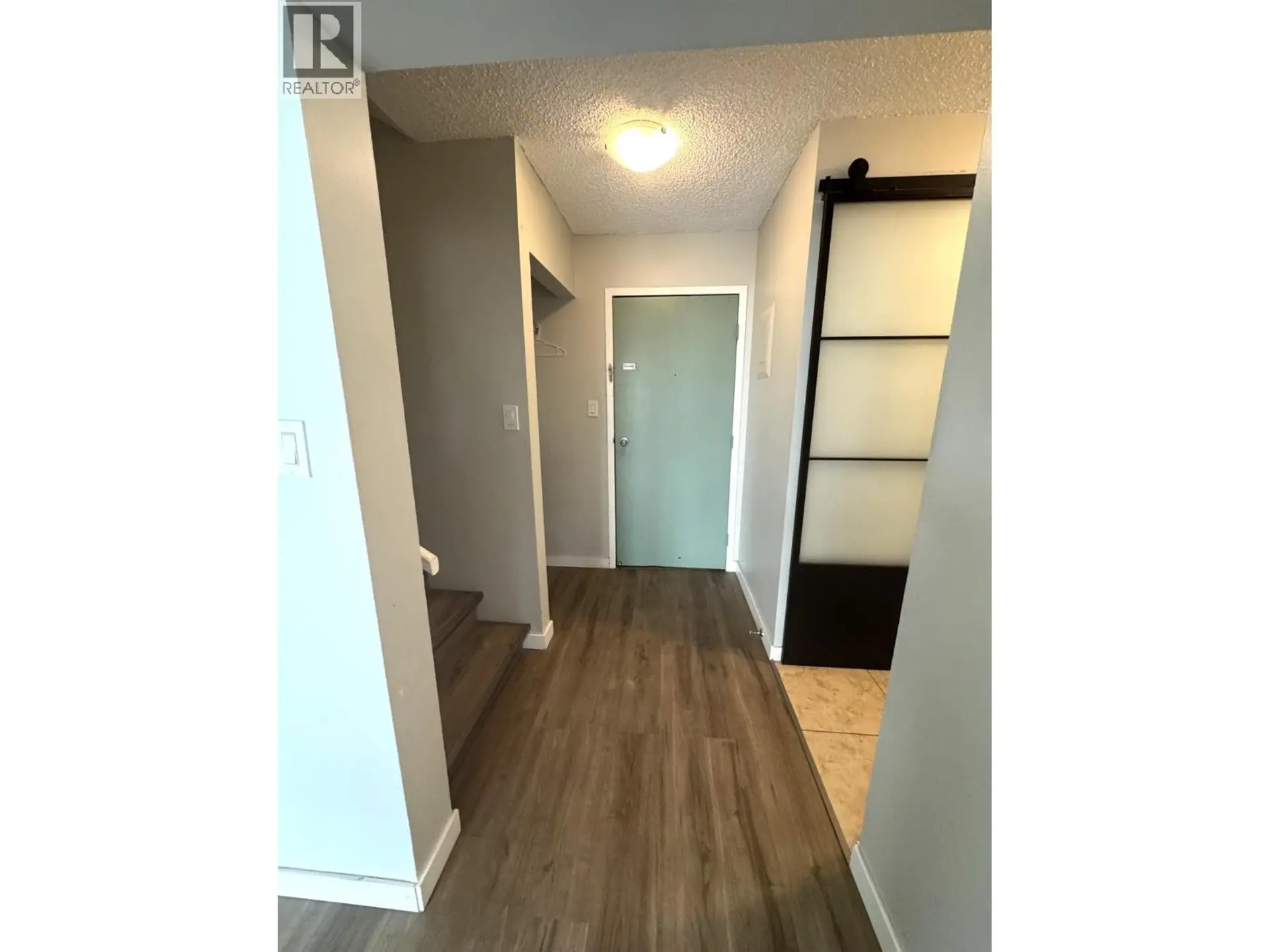 #102 2117 2ND Street N - Image 8