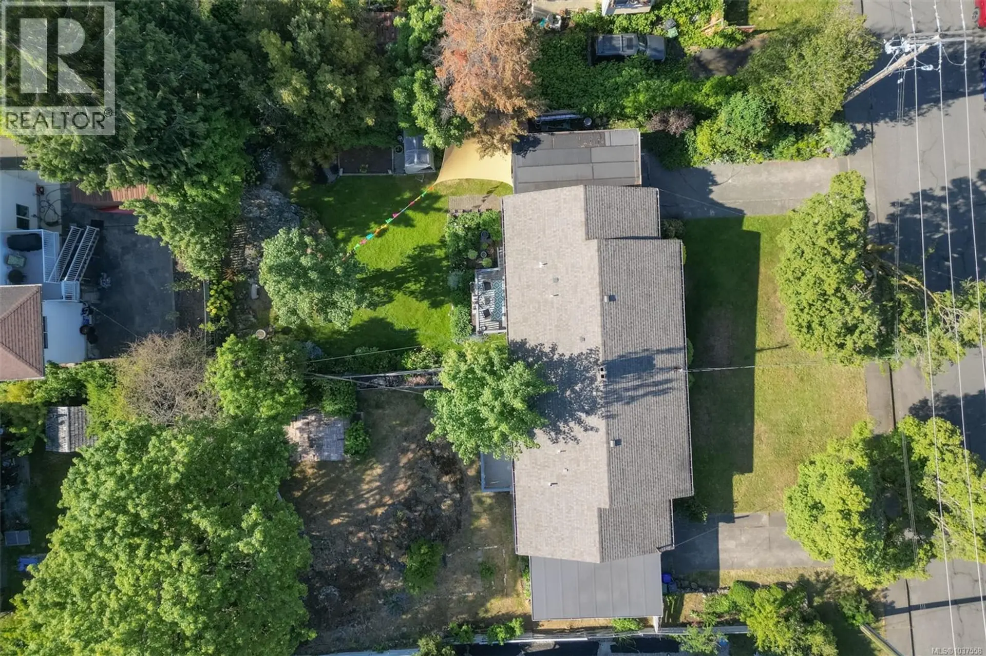 Property at 2550/2552 Belmont Ave, Victoria, BC