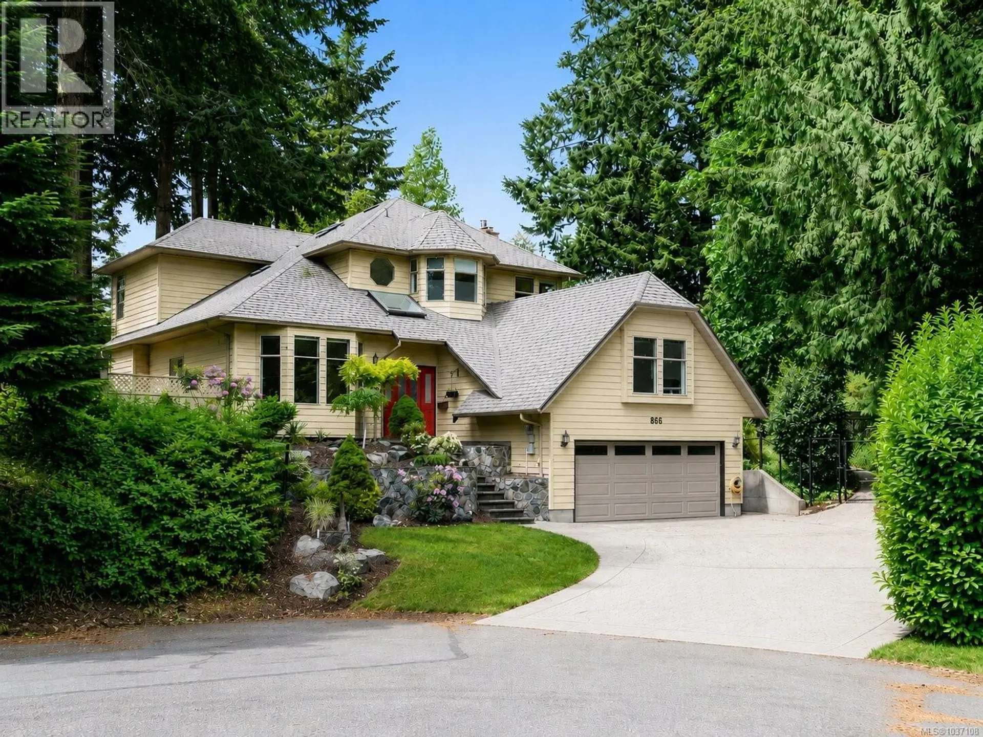 Property at 866 CAMBRIA WOOD Crt, Saanich, BC