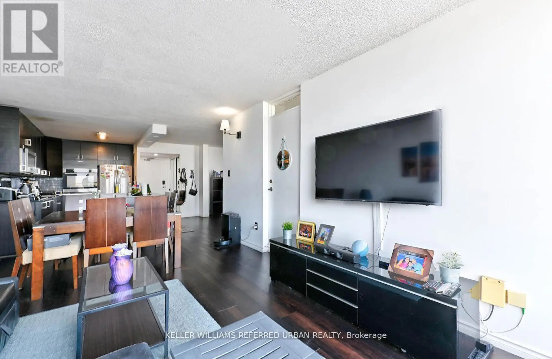 #1811 10 MARTHA EATON WAY - Image 4