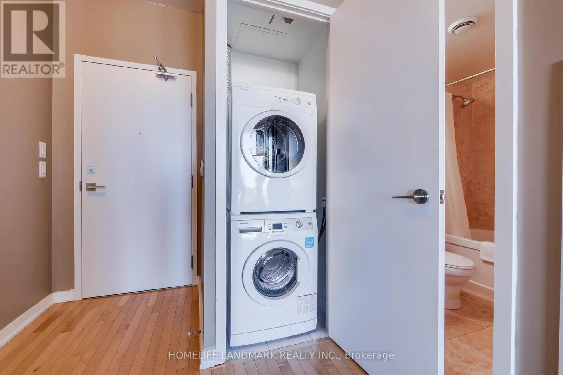 #1807 14 YORK STREET - Image 3
