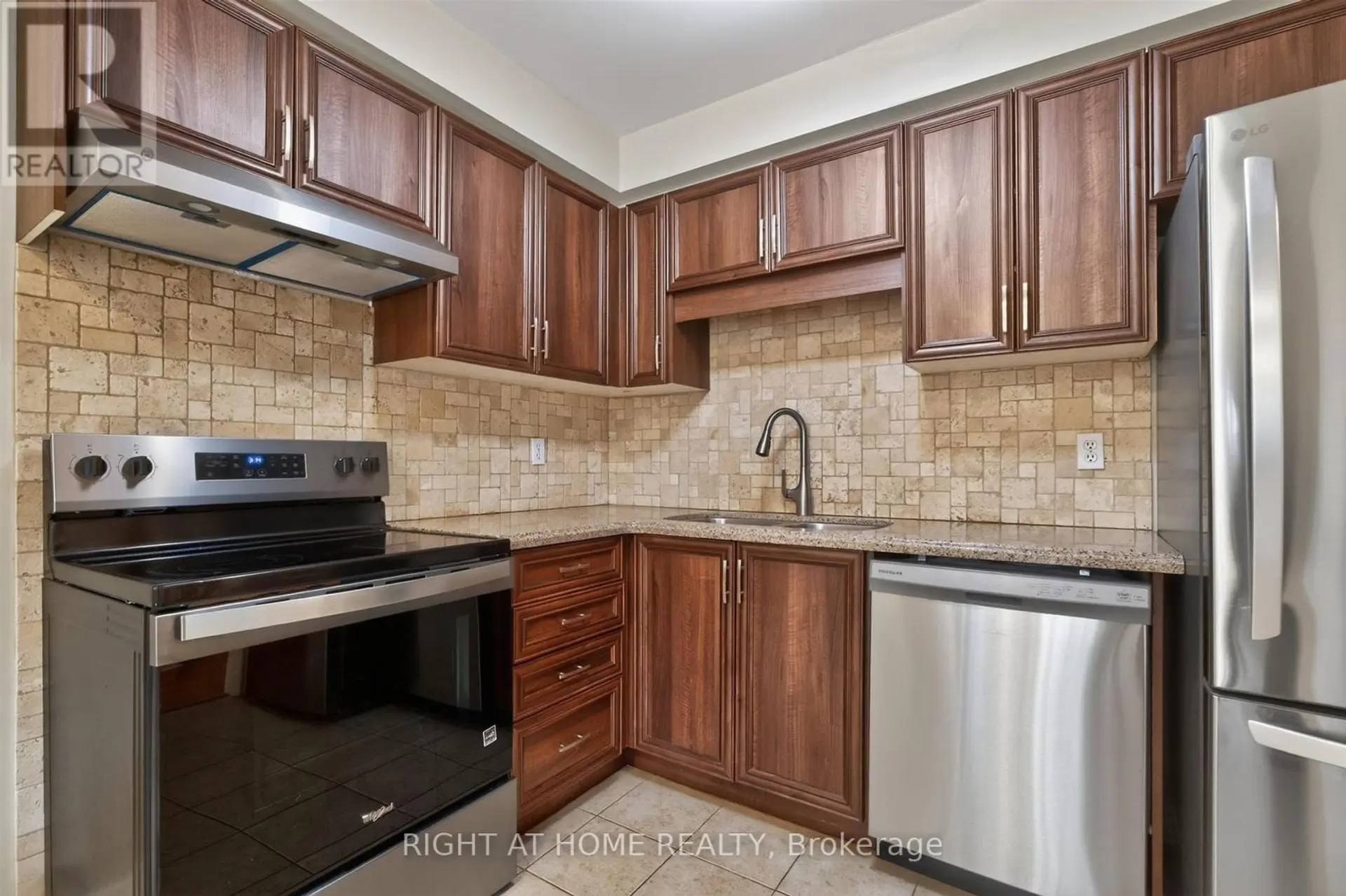 1181 WESTVIEW TERRACE - Image 13