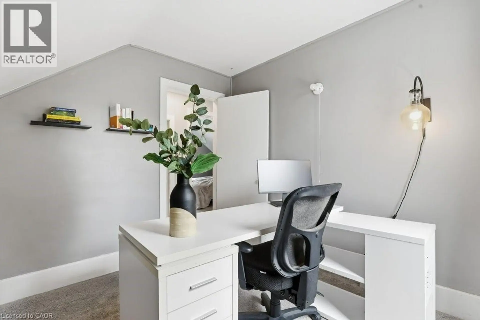 391 DOURO Street - Image 13