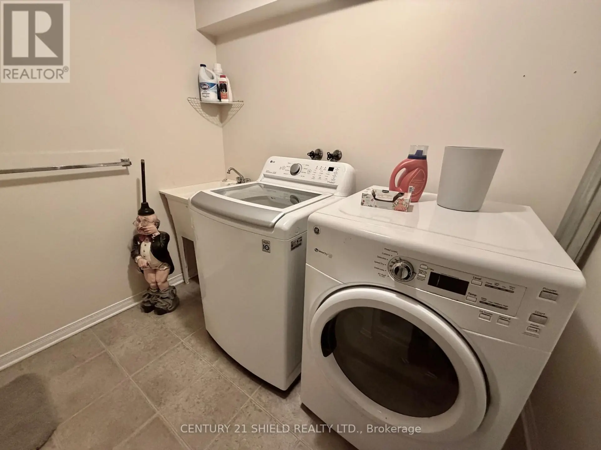 101 MCKENZIE STREET W - Image 15