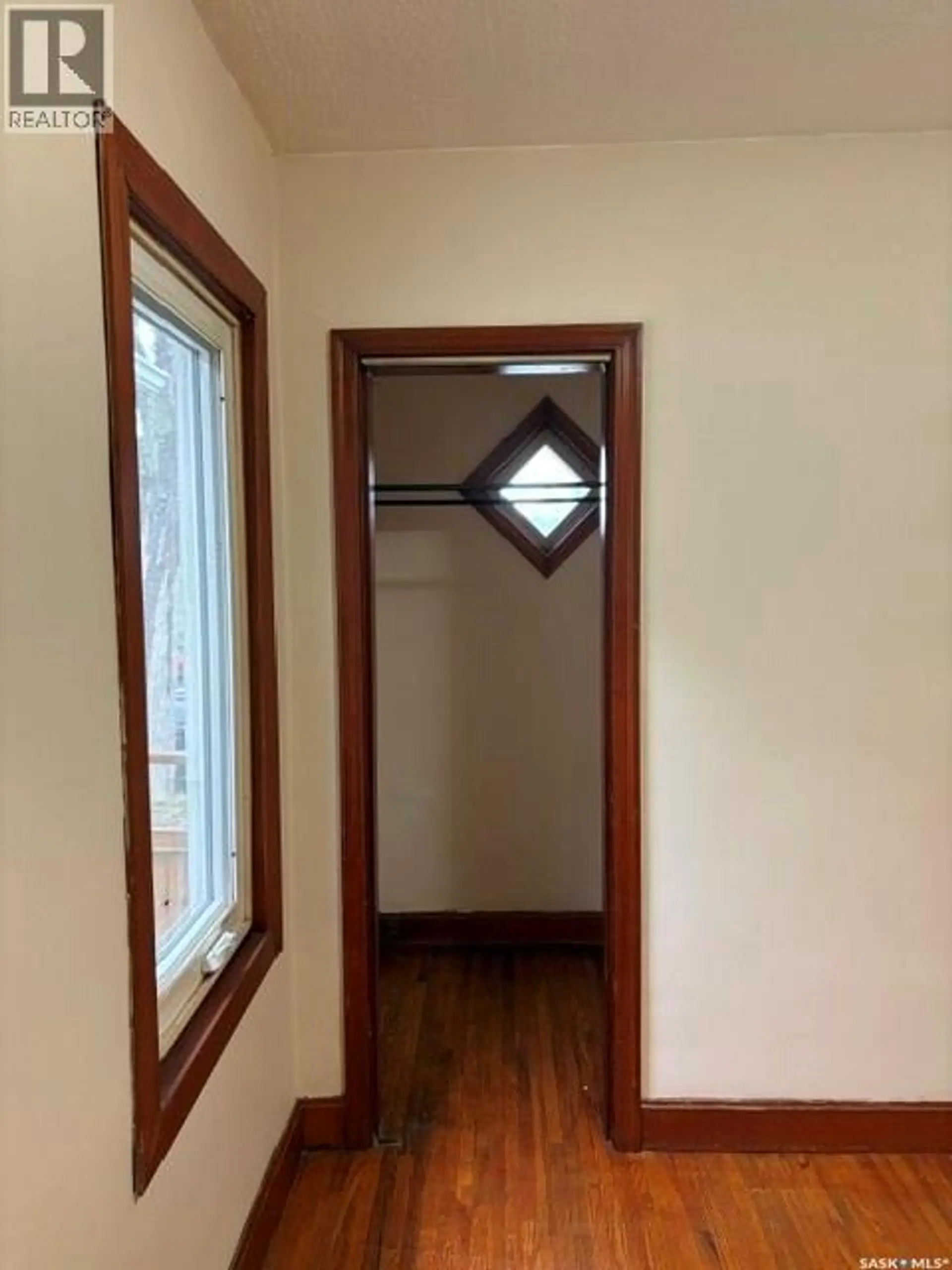 2230 Winnipeg STREET - Image 10
