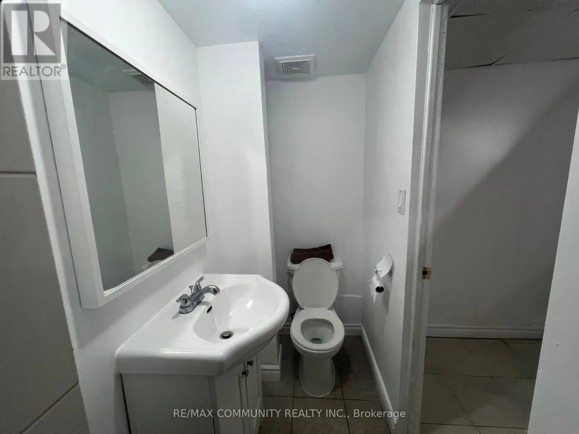 284 SPRUCEWOOD COURT - Image 11