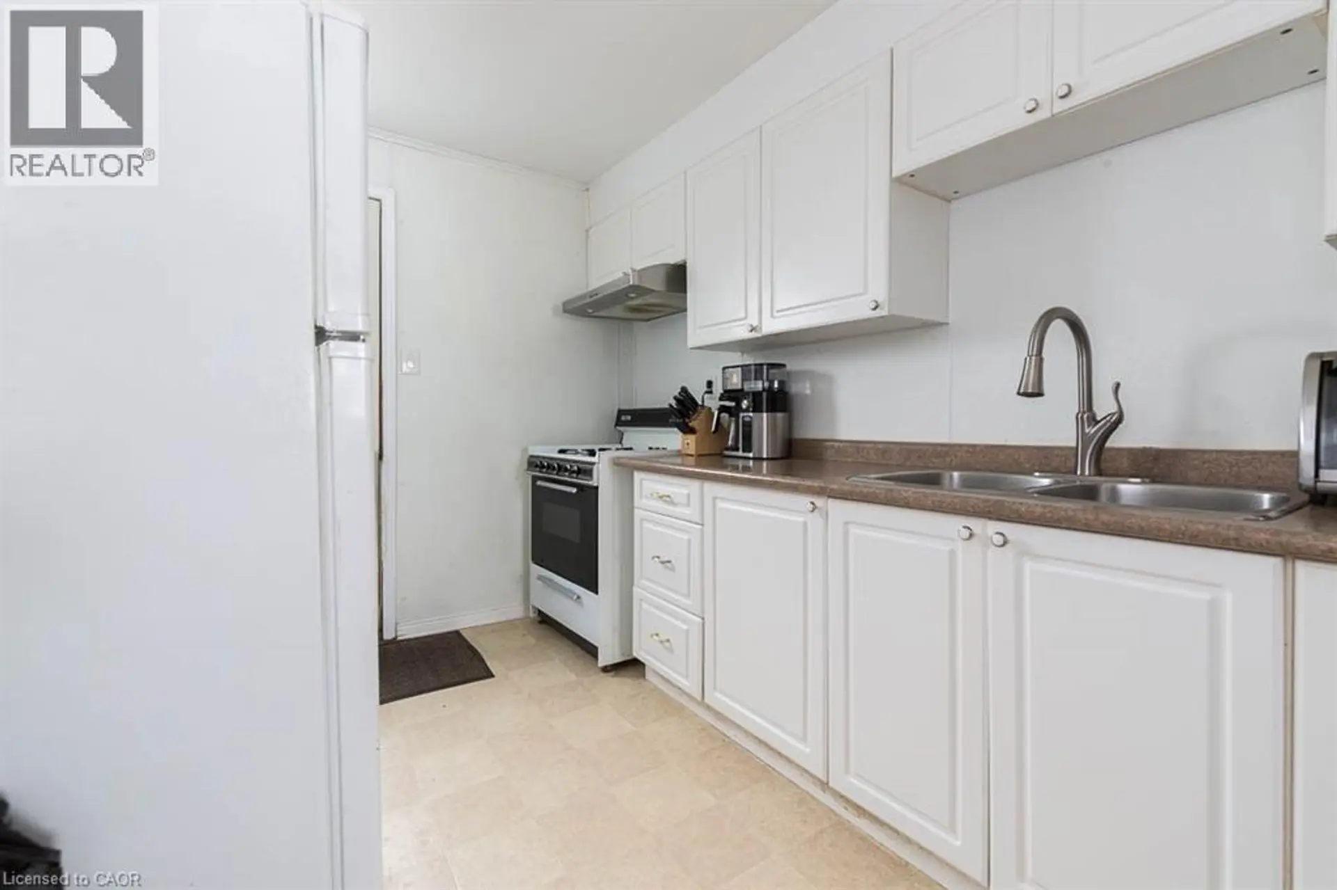 341 CORVETTE Street - Image 7