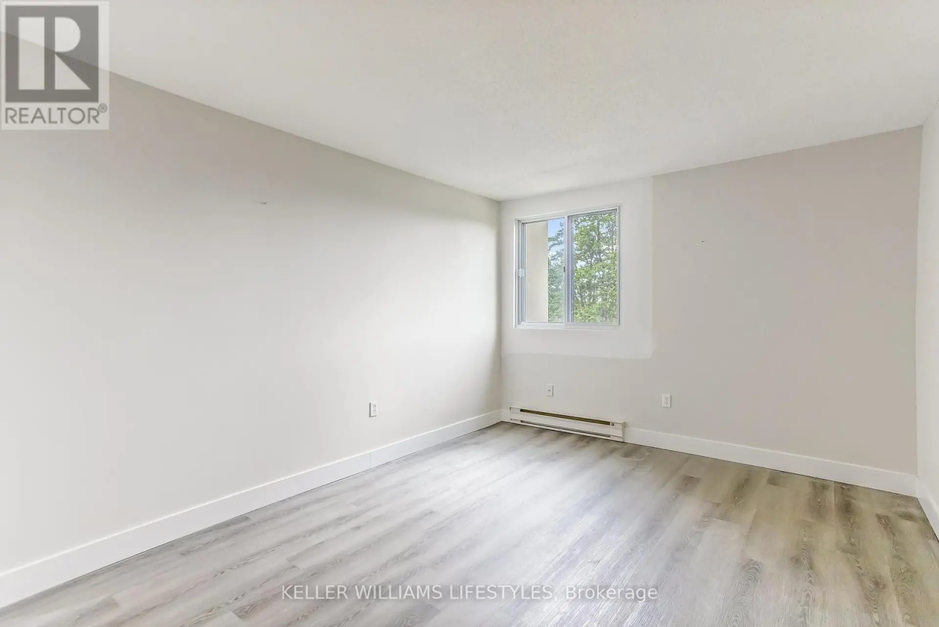 #609 600 GRENFELL DRIVE - Image 11