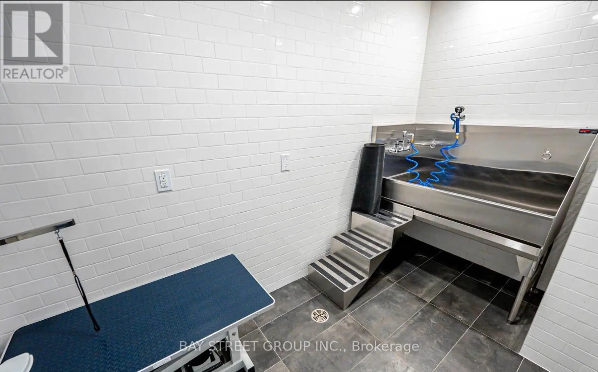 #2009 8 CUMBERLAND STREET - Image 18