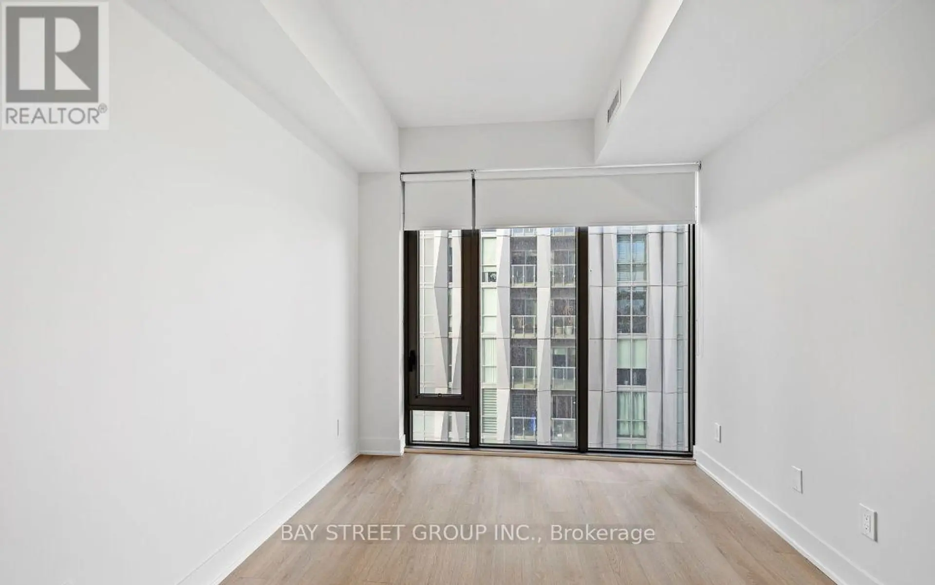 #2009 8 CUMBERLAND STREET - Image 9