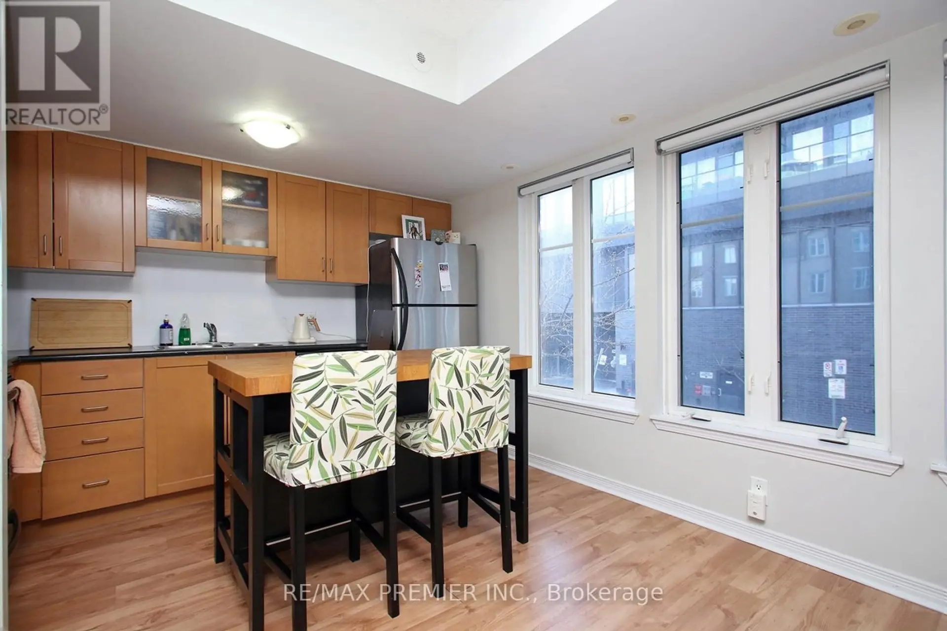 #109 22 WESTERN BATTERY ROAD - Image 10