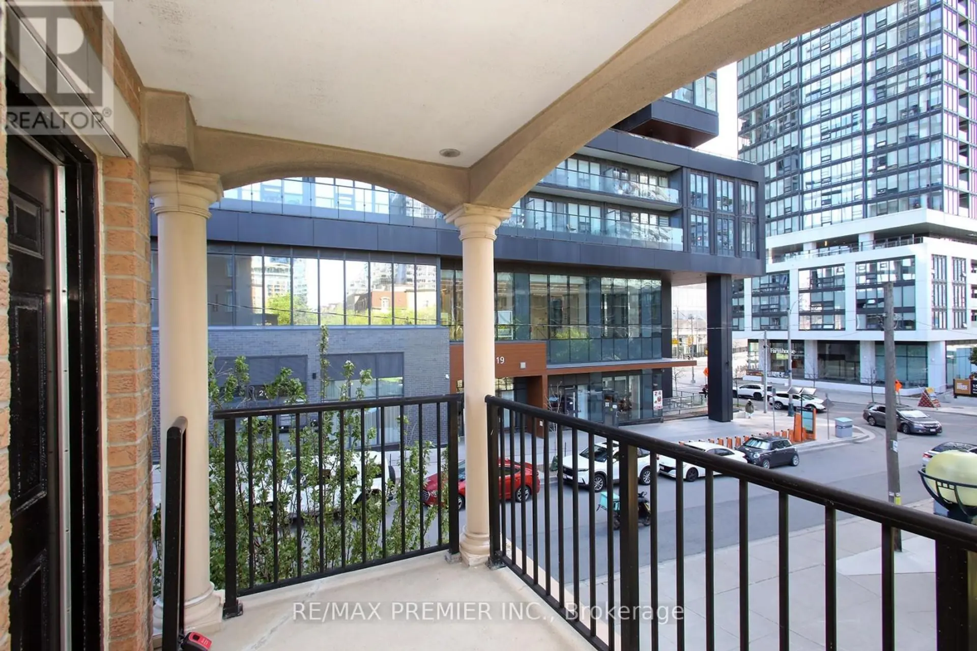 #109 22 WESTERN BATTERY ROAD - Image 3