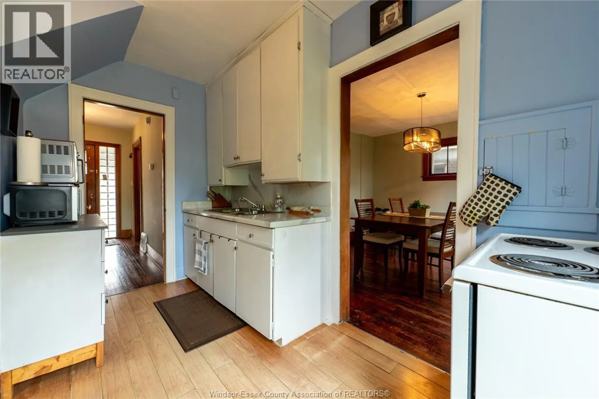 1366 Dufferin PLACE - Image 9