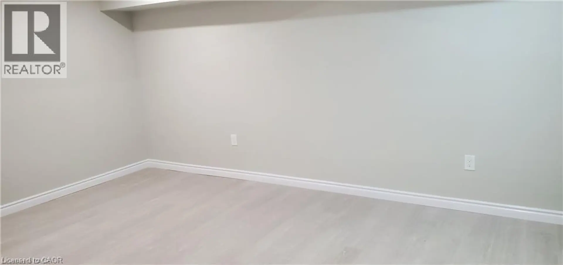 725 PARIS Boulevard - Image 13