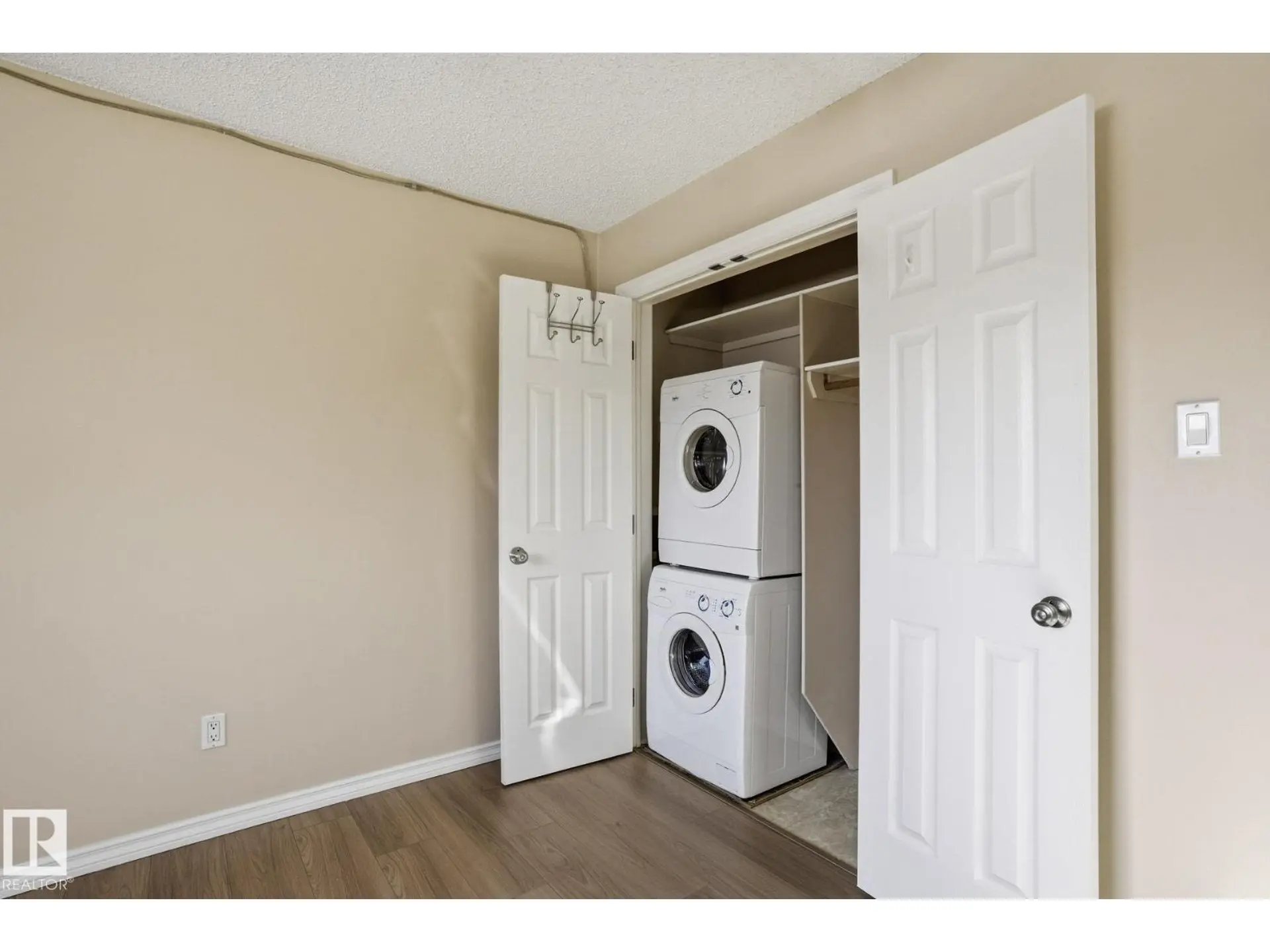 #202 10555 83 AV NW - Image 10