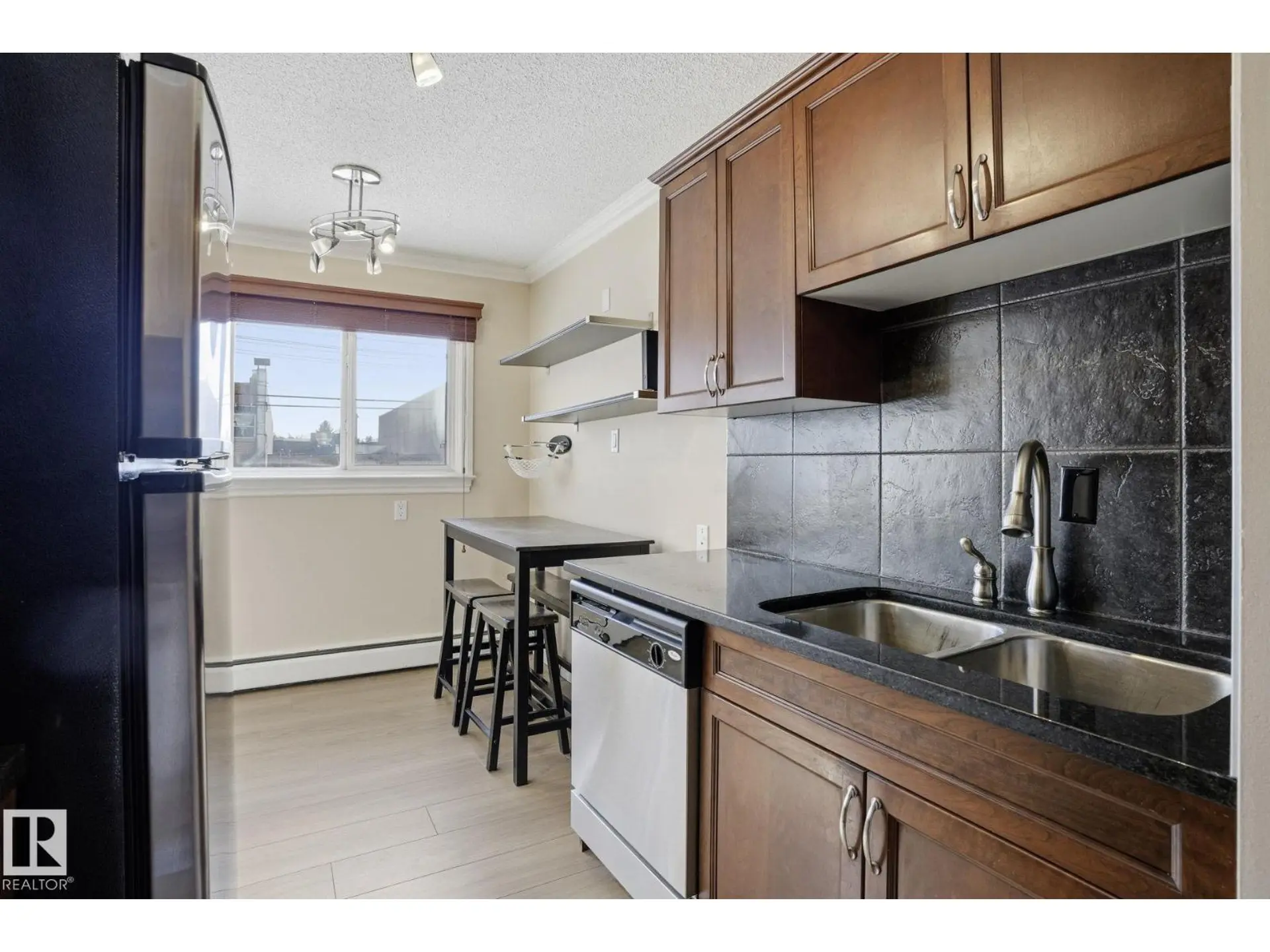 #202 10555 83 AV NW - Image 7
