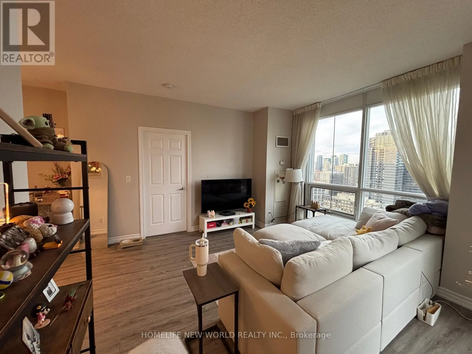 #3305 761 BAY STREET - Image 5