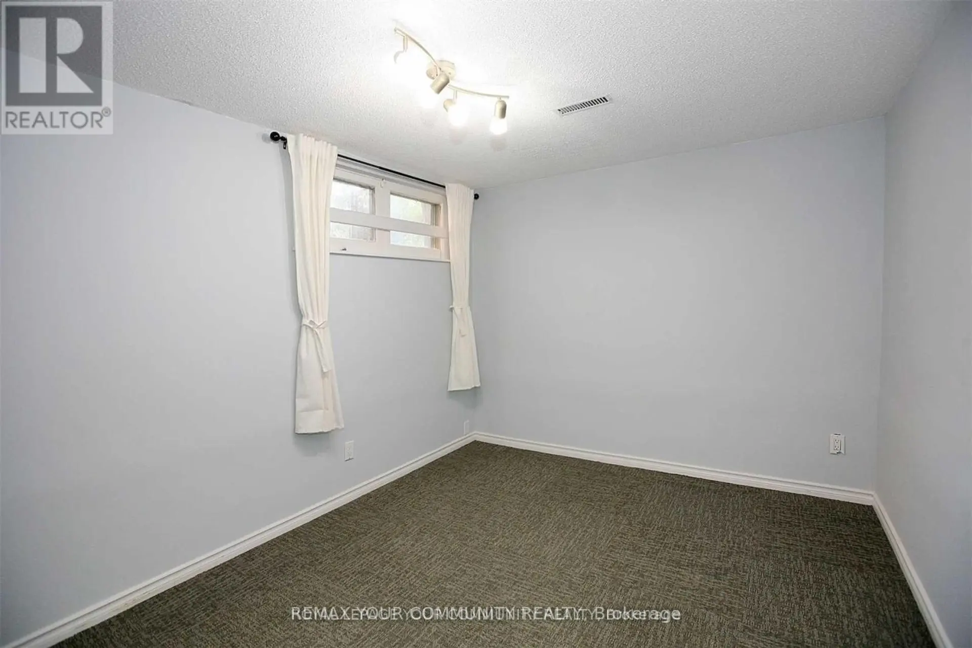 8 STANWOOD CRESCENT - Image 10