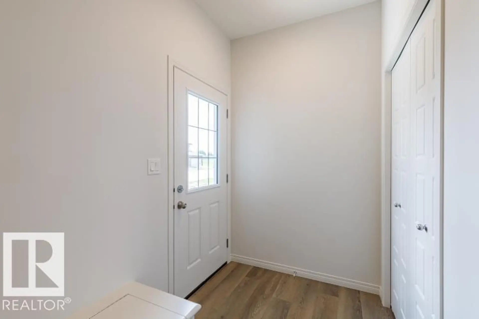99 SILVERSTONE DR - Image 18