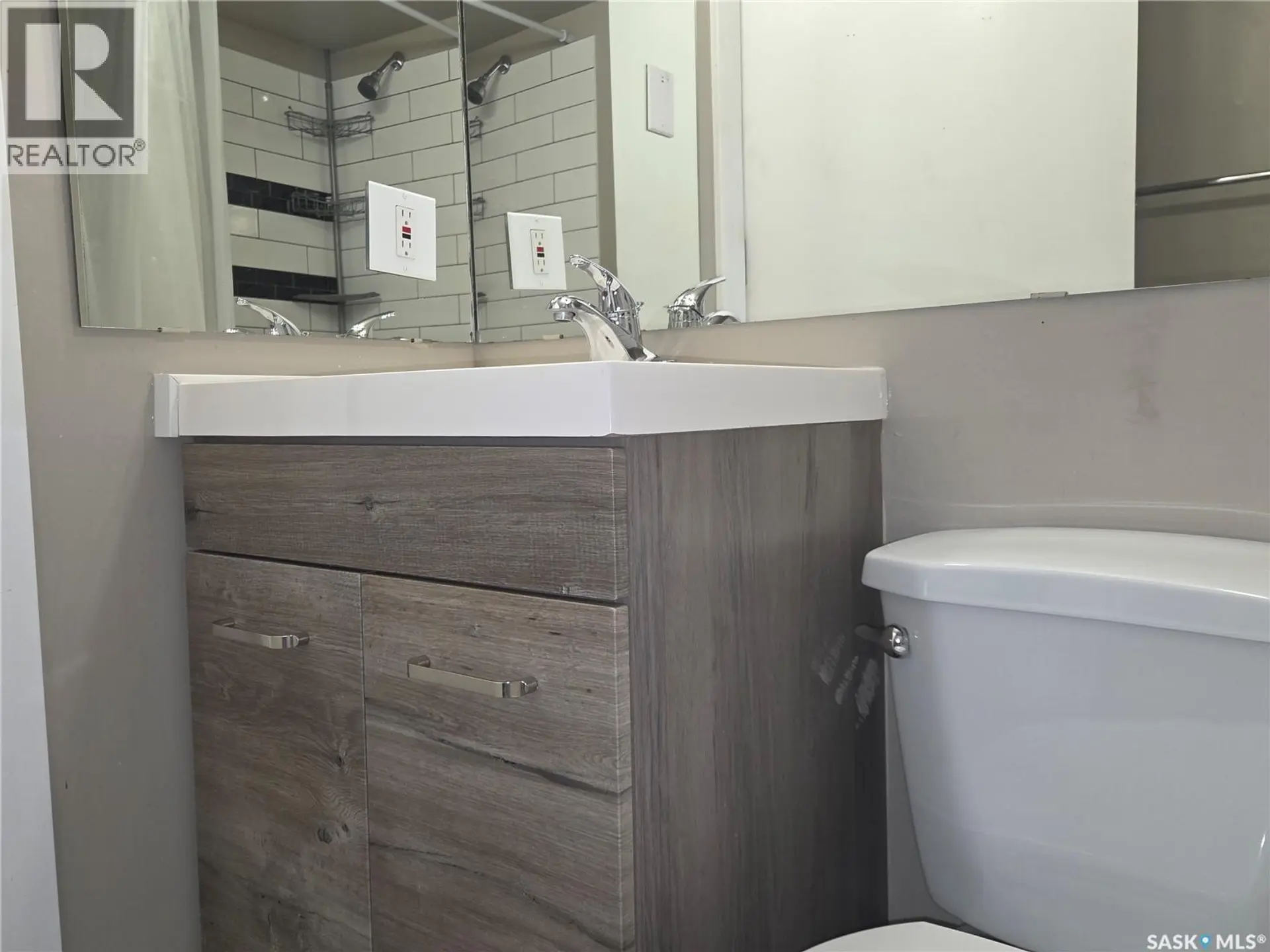 #22 208 Lindsay PLACE - Image 14