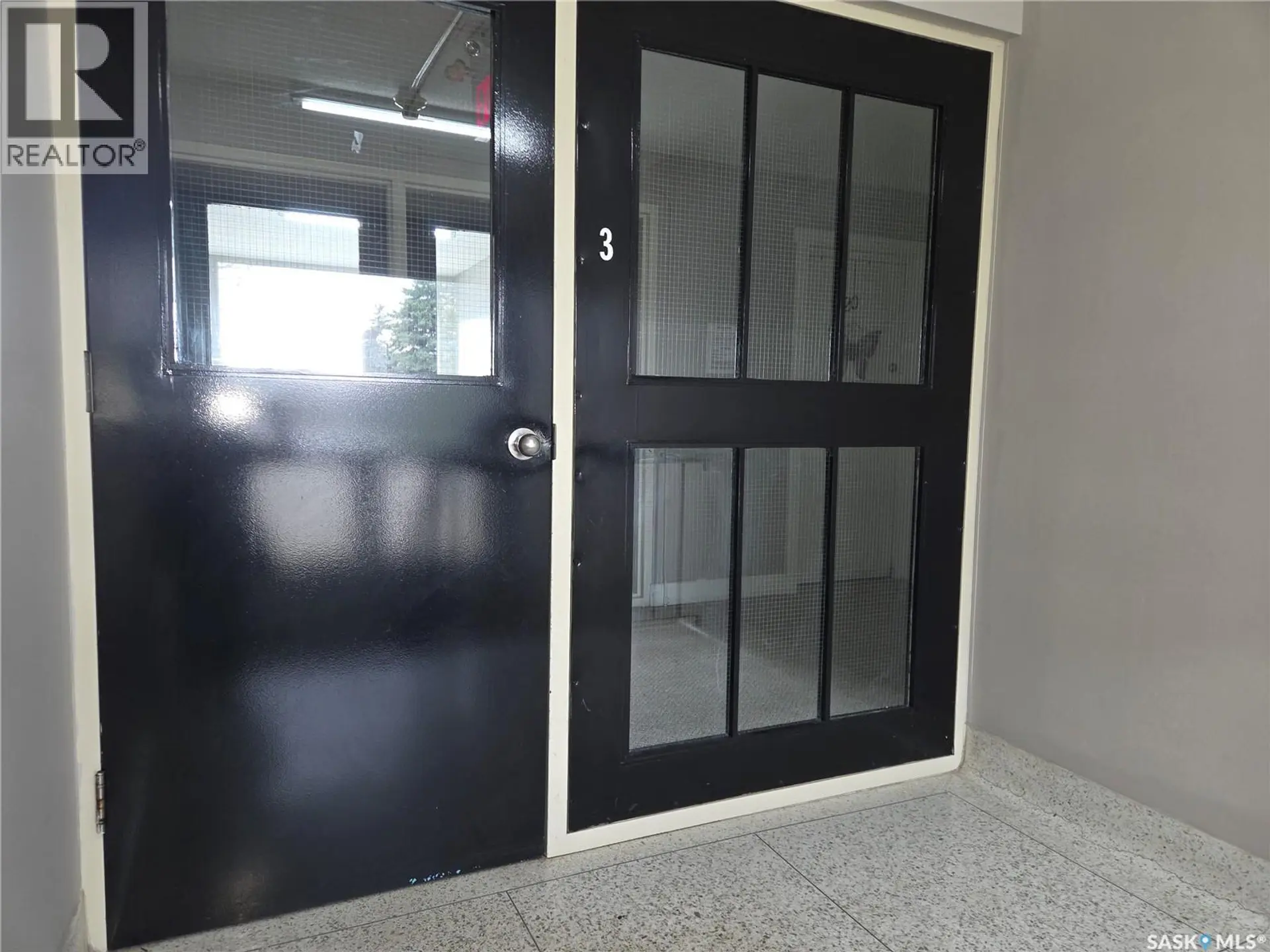 #22 208 Lindsay PLACE - Image 19