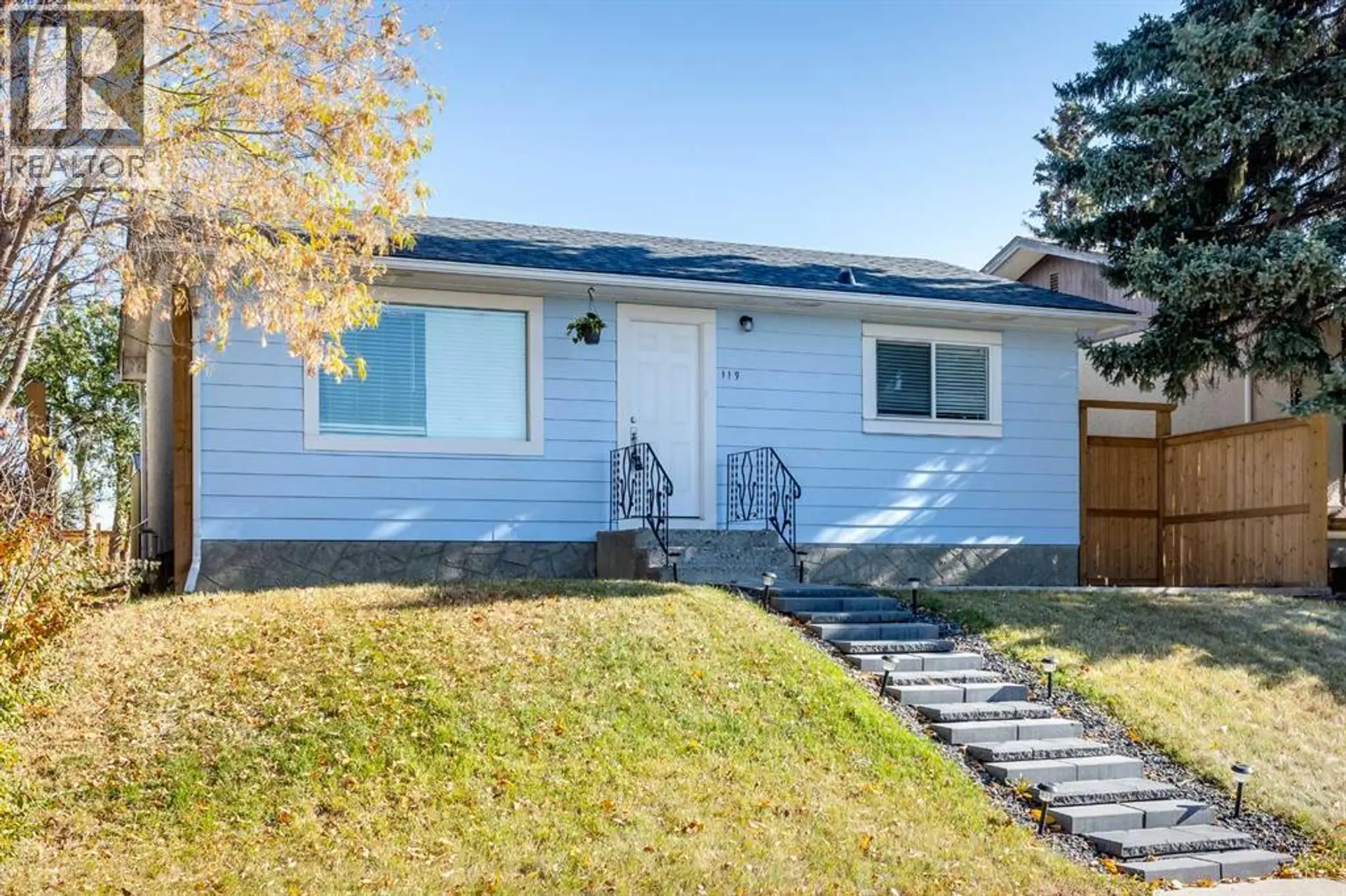 119 Maranda Close NE - Image 1