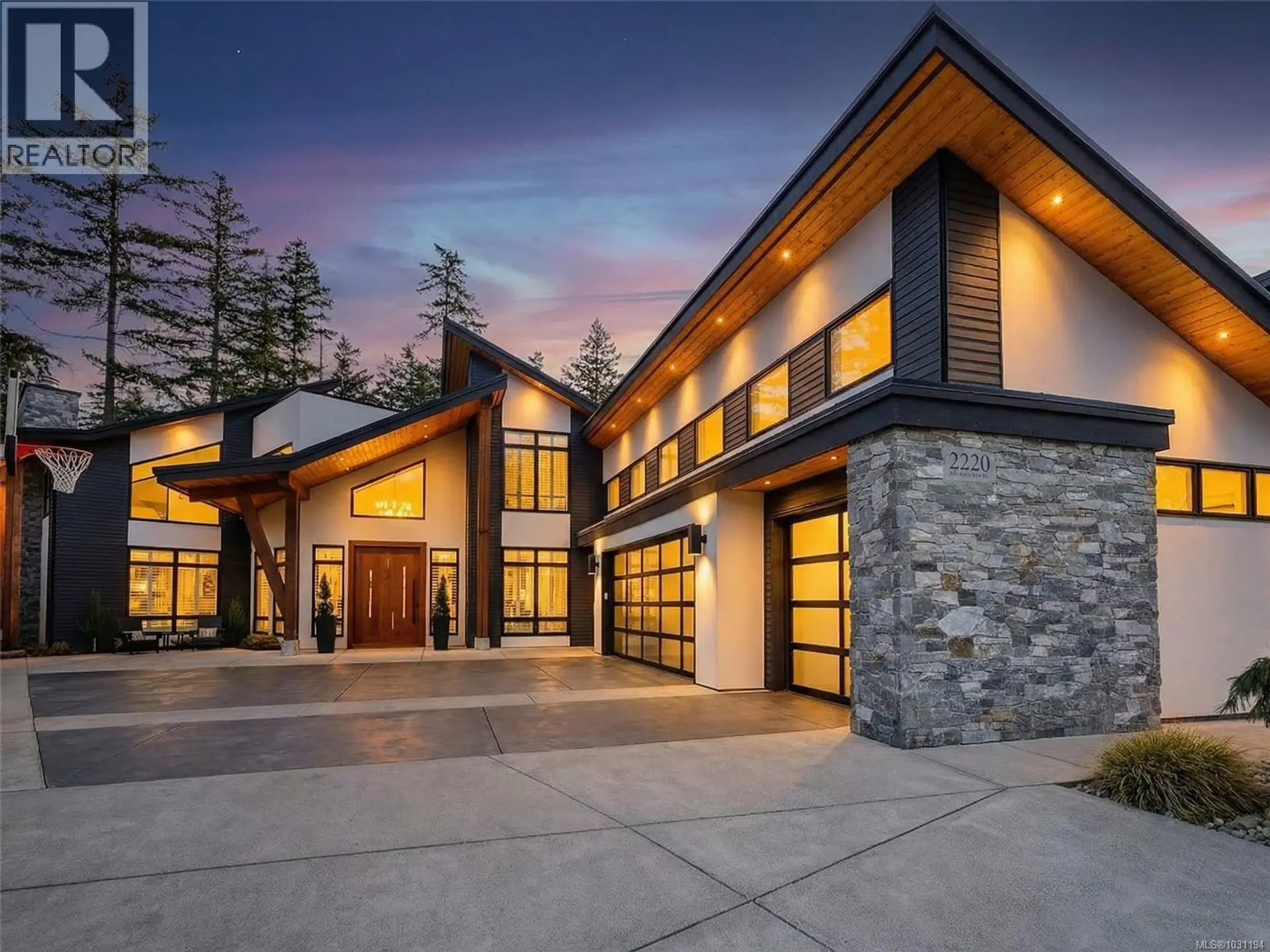 Property at 2220 Riviera Pl, Langford, BC