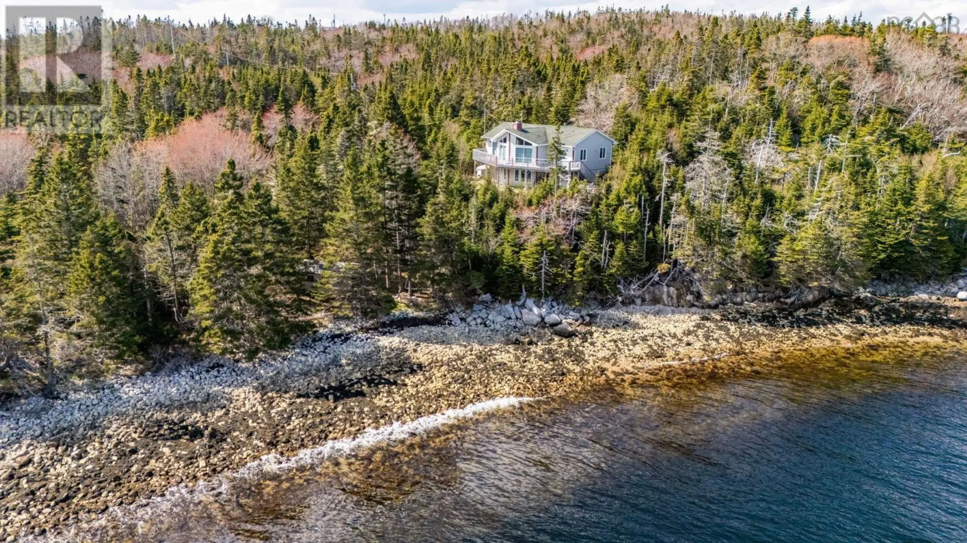 821 Shad Point Parkway - Image 14