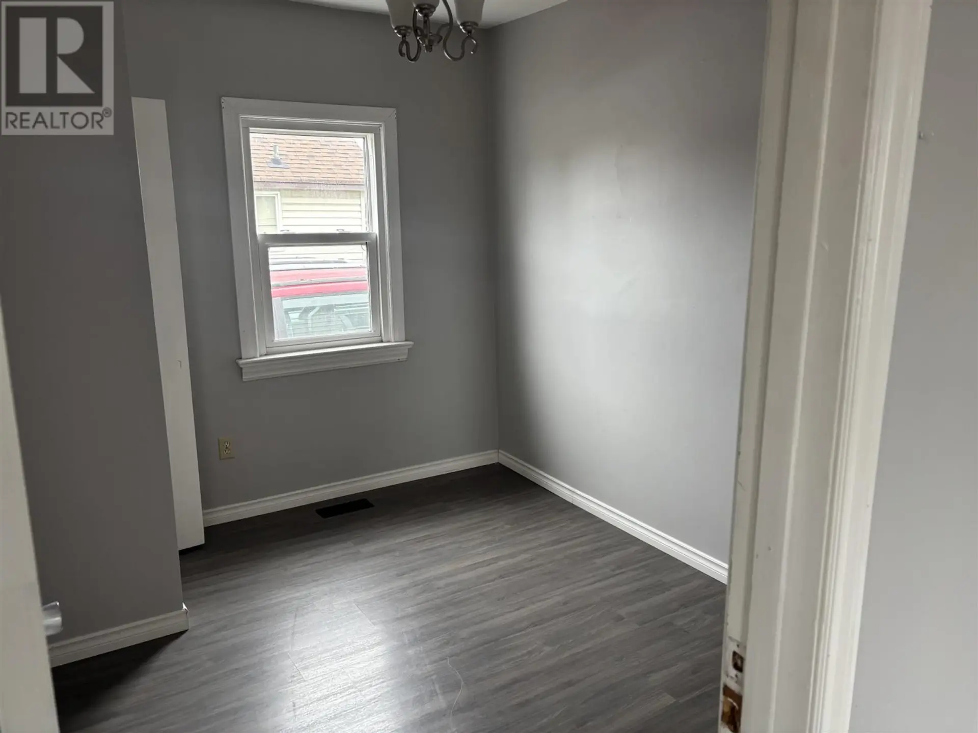 528 Brunswick AVE - Image 11