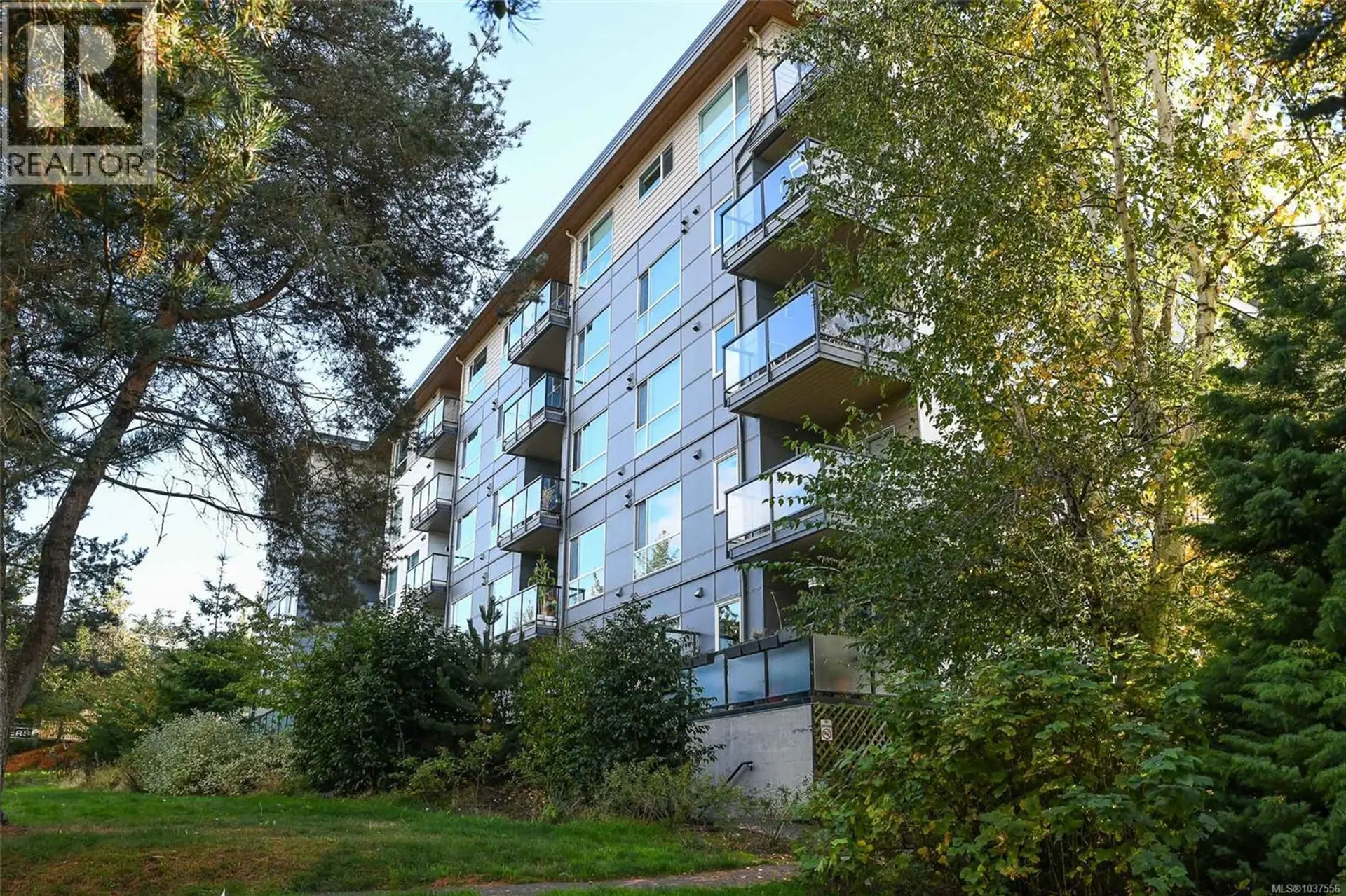 #310 3070 Kilpatrick Ave - Image 3