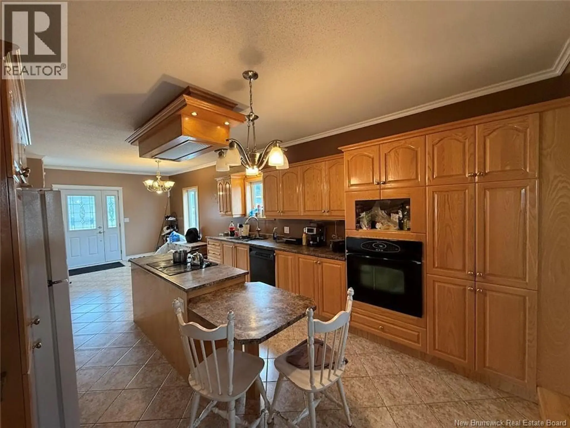 1156 St-Francois Street - Image 2