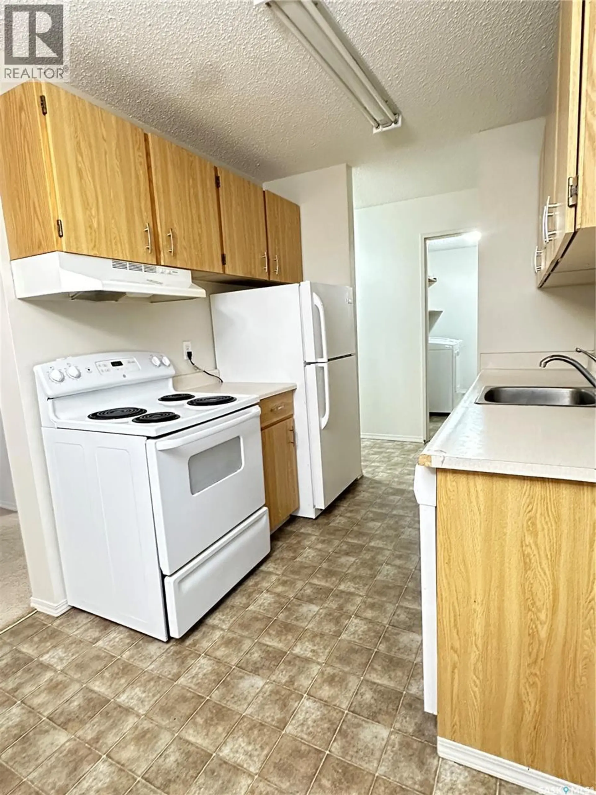 #305 1110 9th AVENUE NE - Image 4