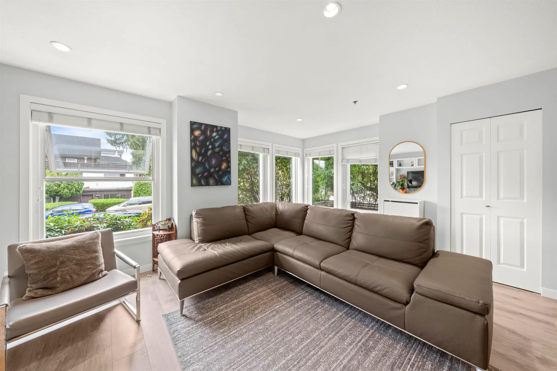 601 W 16th Avenue - Image 2