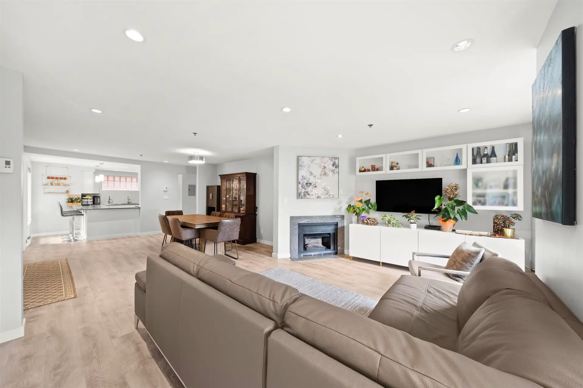 Property at 601 W 16th Avenue, Vancouver, BC