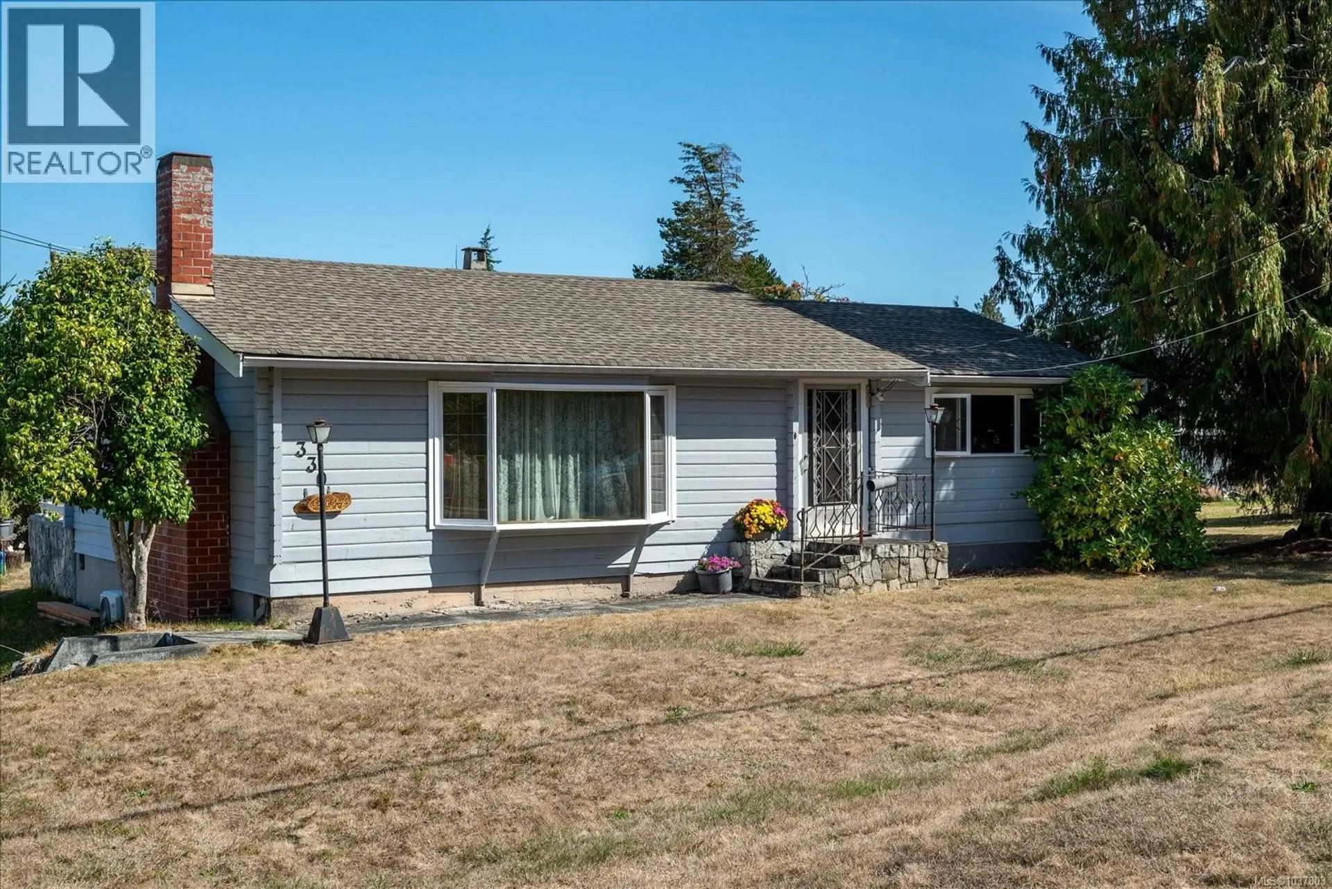Property at 330 Temple St, Parksville, BC